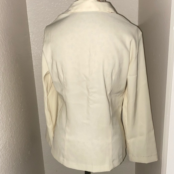 Collared blouse - Picture 2 of 6